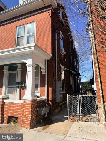 525 N 8TH ST, Lebanon, PA 17046