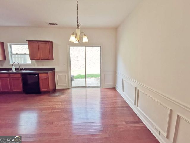 2073 Executive Drive, Duluth, GA 30096