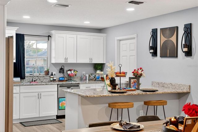 106 PORTLAND STREET, Eustis, FL 32726