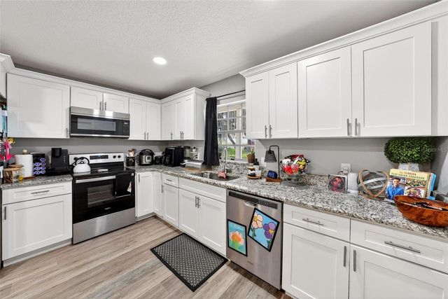 106 PORTLAND STREET, Eustis, FL 32726