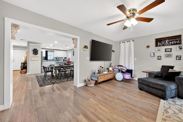 106 PORTLAND STREET, Eustis, FL 32726