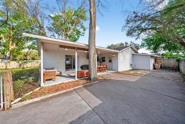 106 PORTLAND STREET, Eustis, FL 32726