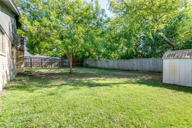 1632 Highpoint Drive, Lewisville, TX 75077