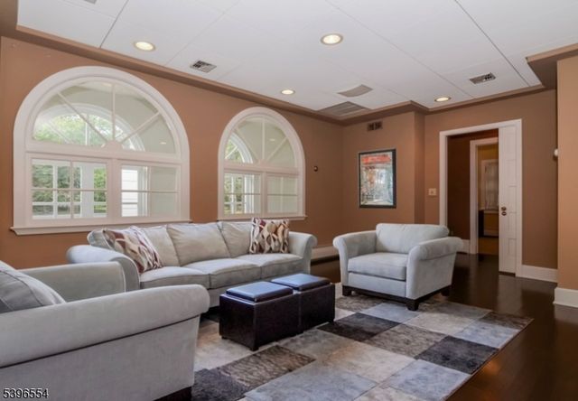 80 Glen Ave, West Orange Twp., NJ 07052