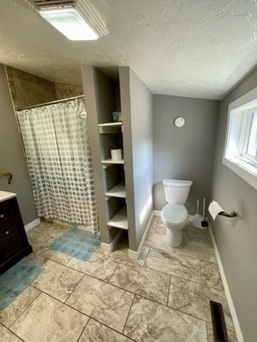 753 W King Street, Winona, MN 55987