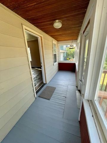 753 W King Street, Winona, MN 55987