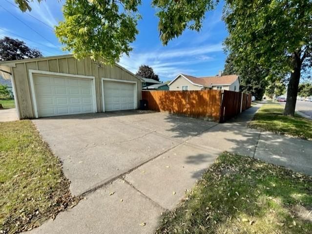 753 W King Street, Winona, MN 55987