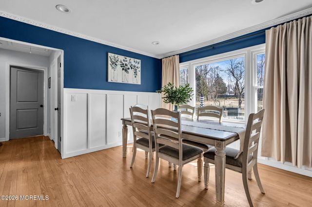 68 Leedsville Drive, Lincroft, NJ 07738