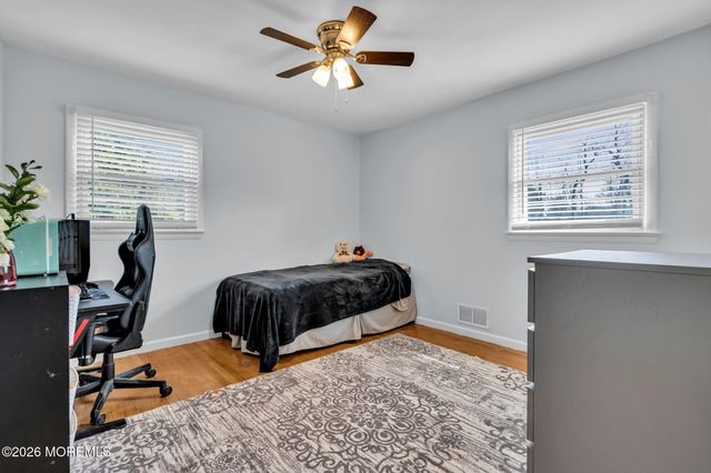 68 Leedsville Drive, Lincroft, NJ 07738