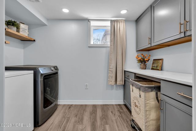68 Leedsville Drive, Lincroft, NJ 07738