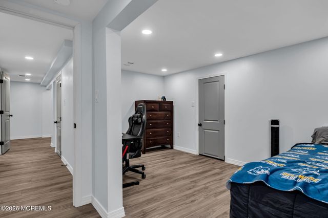 68 Leedsville Drive, Lincroft, NJ 07738