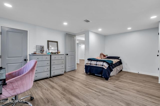 68 Leedsville Drive, Lincroft, NJ 07738