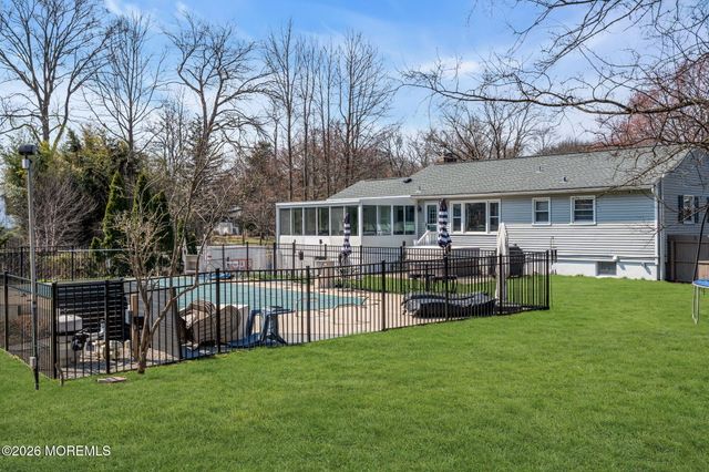 68 Leedsville Drive, Lincroft, NJ 07738