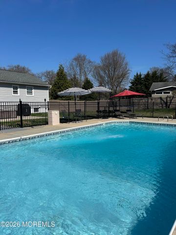 68 Leedsville Drive, Lincroft, NJ 07738