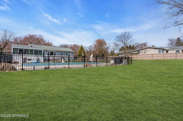 68 Leedsville Drive, Lincroft, NJ 07738