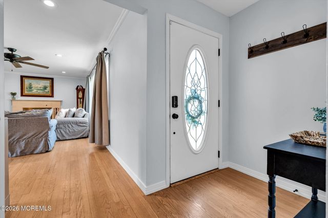 68 Leedsville Drive, Lincroft, NJ 07738
