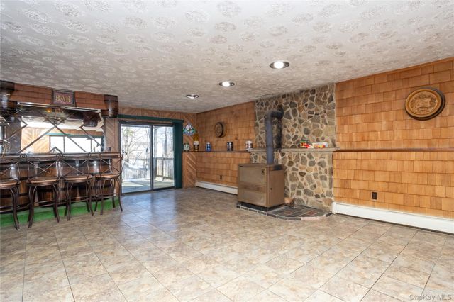 62 Tamarack Hill Drive, Poughkeepsie, NY 12603