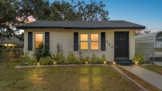 111 GARLAND AVENUE, Seffner, FL 33584