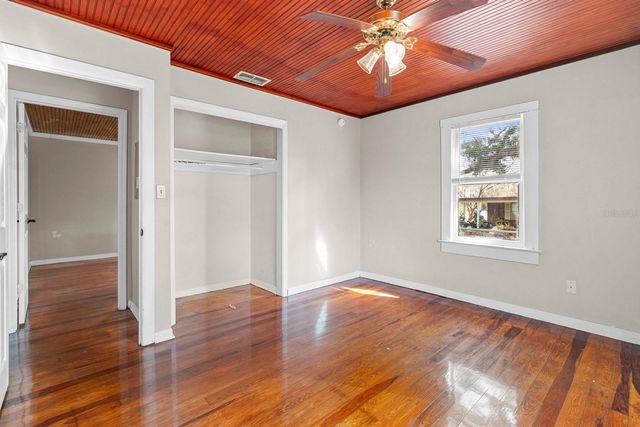 111 GARLAND AVENUE, Seffner, FL 33584