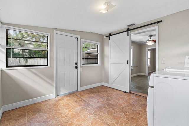 111 GARLAND AVENUE, Seffner, FL 33584