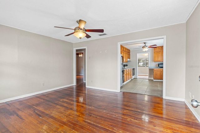 111 GARLAND AVENUE, Seffner, FL 33584