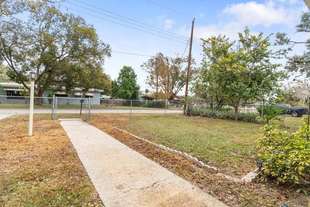 111 GARLAND AVENUE, Seffner, FL 33584