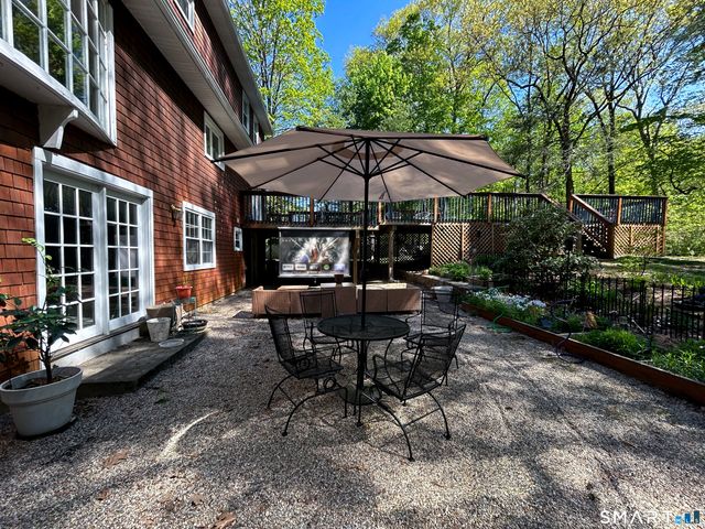 46 Henderson Drive, Avon, CT 06001