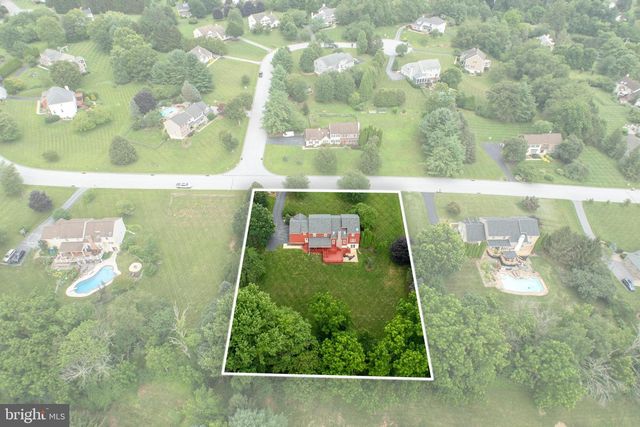 25 TWIN PINES RD, Downingtown, PA 19335