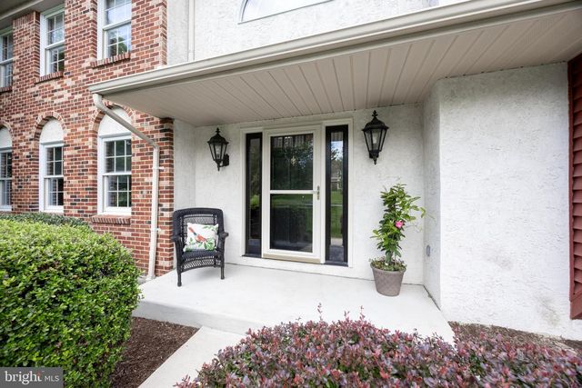 25 TWIN PINES RD, Downingtown, PA 19335