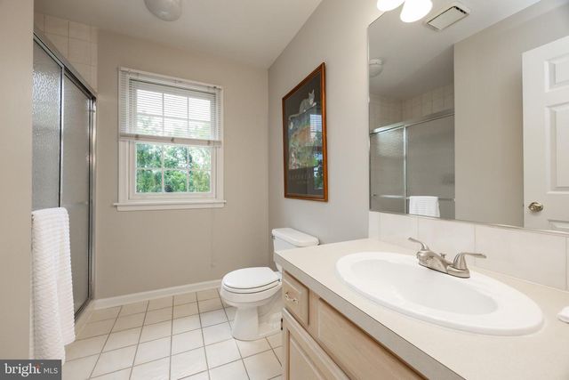 25 TWIN PINES RD, Downingtown, PA 19335