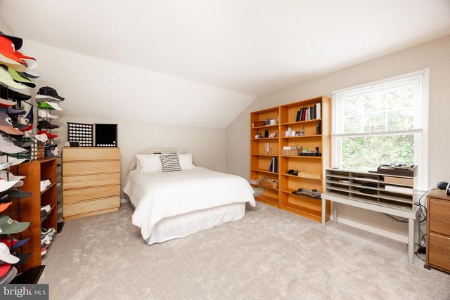 25 TWIN PINES RD, Downingtown, PA 19335