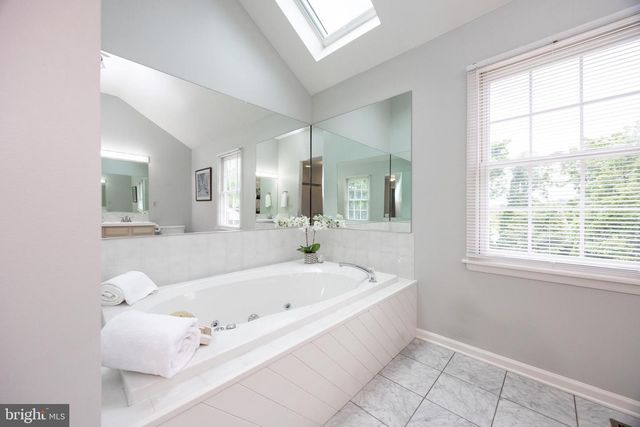 25 TWIN PINES RD, Downingtown, PA 19335