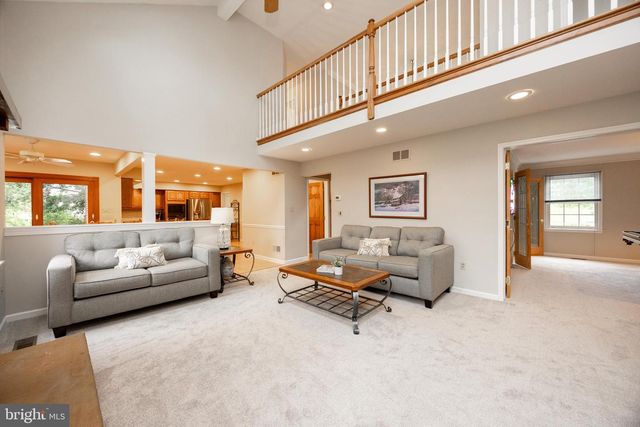 25 TWIN PINES RD, Downingtown, PA 19335