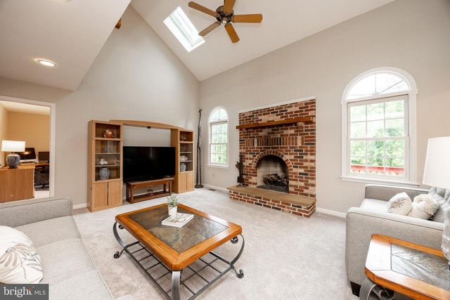 25 TWIN PINES RD, Downingtown, PA 19335