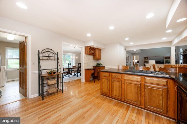 25 TWIN PINES RD, Downingtown, PA 19335