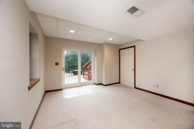 25 TWIN PINES RD, Downingtown, PA 19335