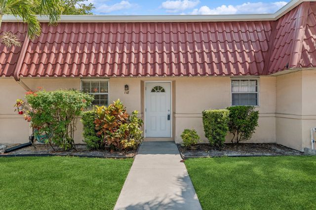 118 Amherst Lane, Lake Worth, FL 33467