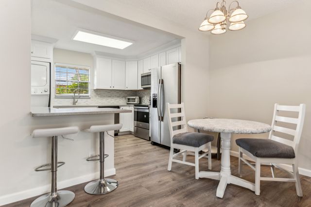 118 Amherst Lane, Lake Worth, FL 33467