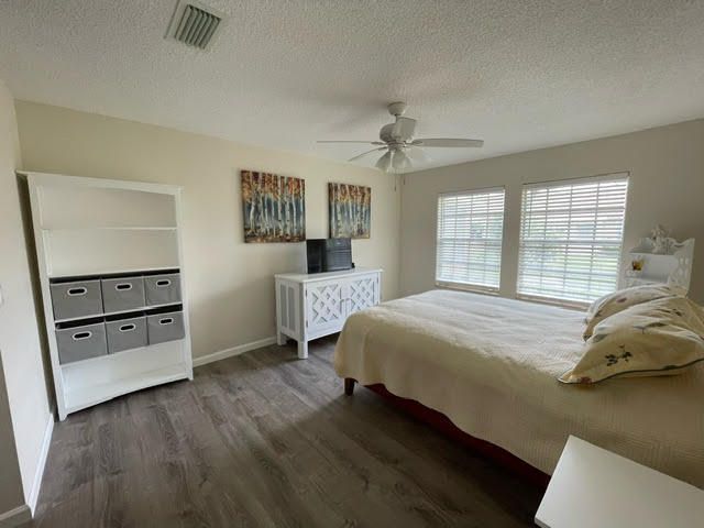 118 Amherst Lane, Lake Worth, FL 33467