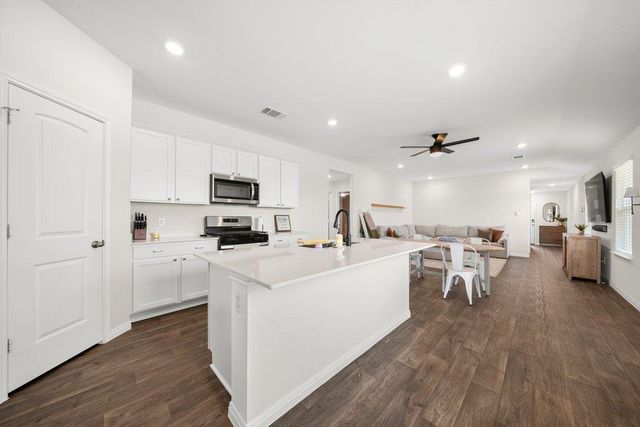 151 Galanthus CT, Kyle, TX 78640