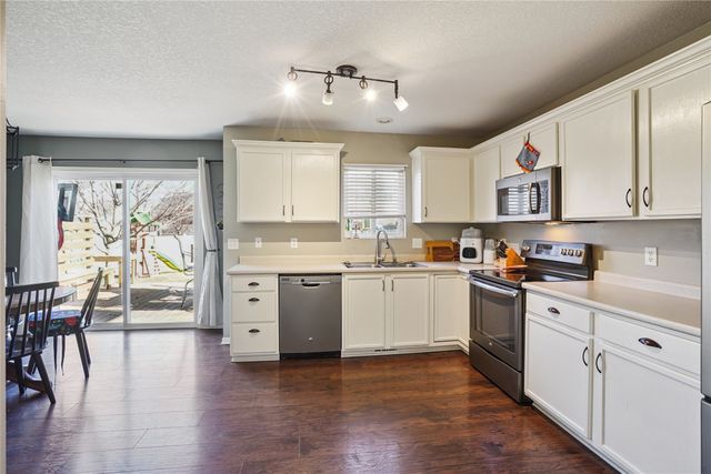 1885 SE Florence Drive, Waukee, IA 50263