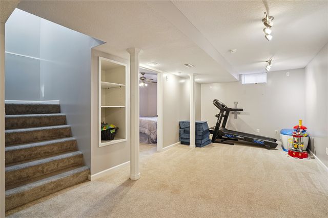 1885 SE Florence Drive, Waukee, IA 50263