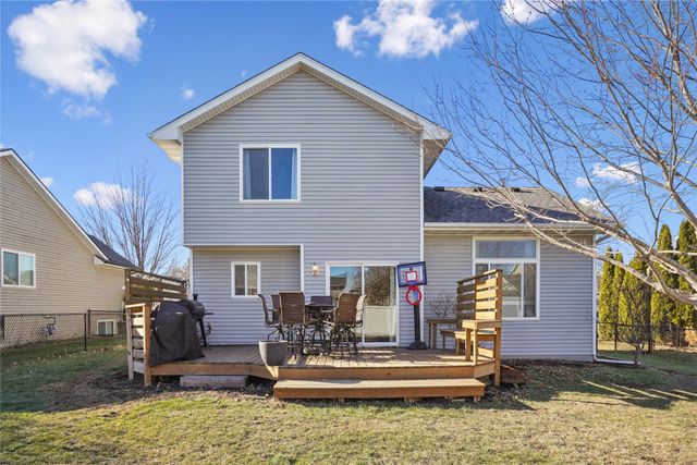 1885 SE Florence Drive, Waukee, IA 50263