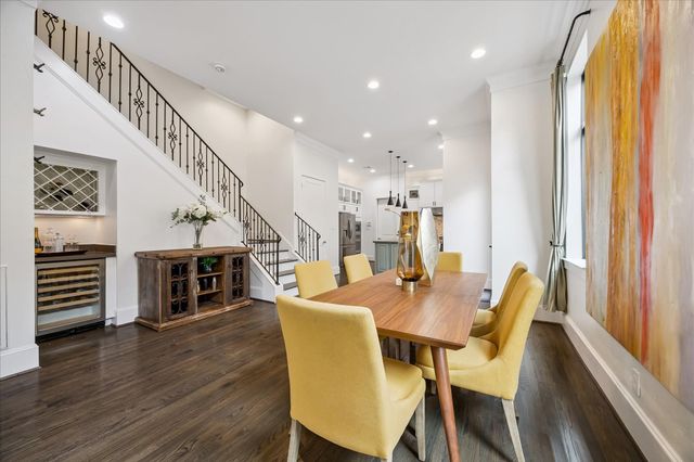 1208 Welch Street, Houston, TX 77006