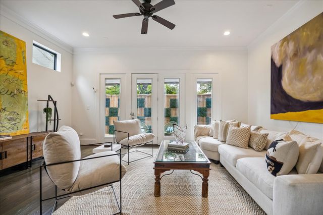 1208 Welch Street, Houston, TX 77006