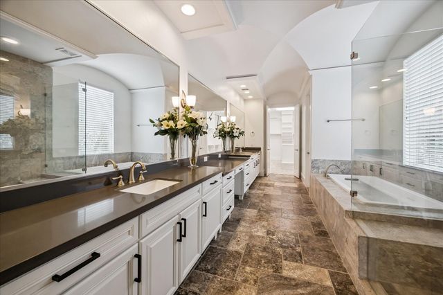 1208 Welch Street, Houston, TX 77006