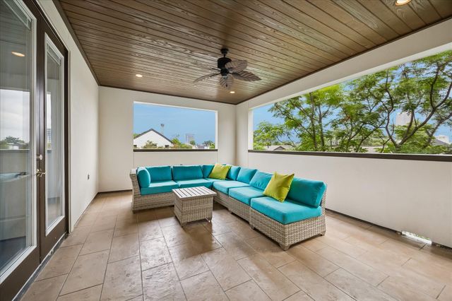 1208 Welch Street, Houston, TX 77006