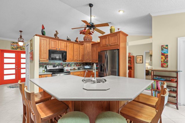 396 REDWOOD Lane, Boca Raton, FL 33487