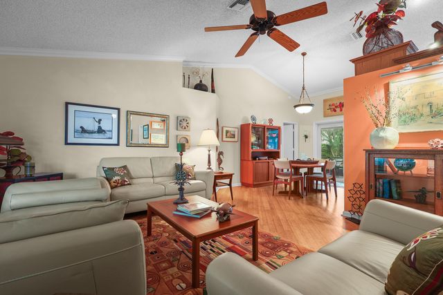 396 REDWOOD Lane, Boca Raton, FL 33487