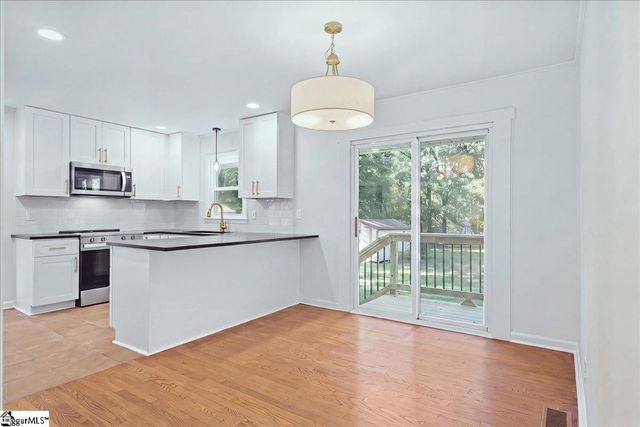 218 Elaine Avenue, Taylors, SC 29687
